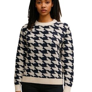 GAP Small Wool Houndstooth Crewneck Sweater